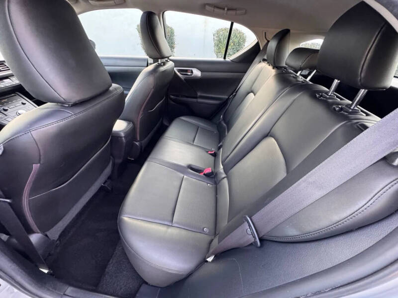 2011 Lexus CT 200h