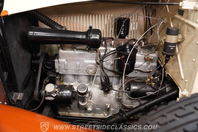 1932 Chrysler Cirrus