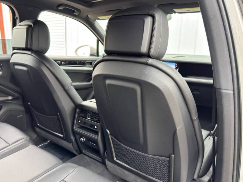 2024 Porsche Cayenne