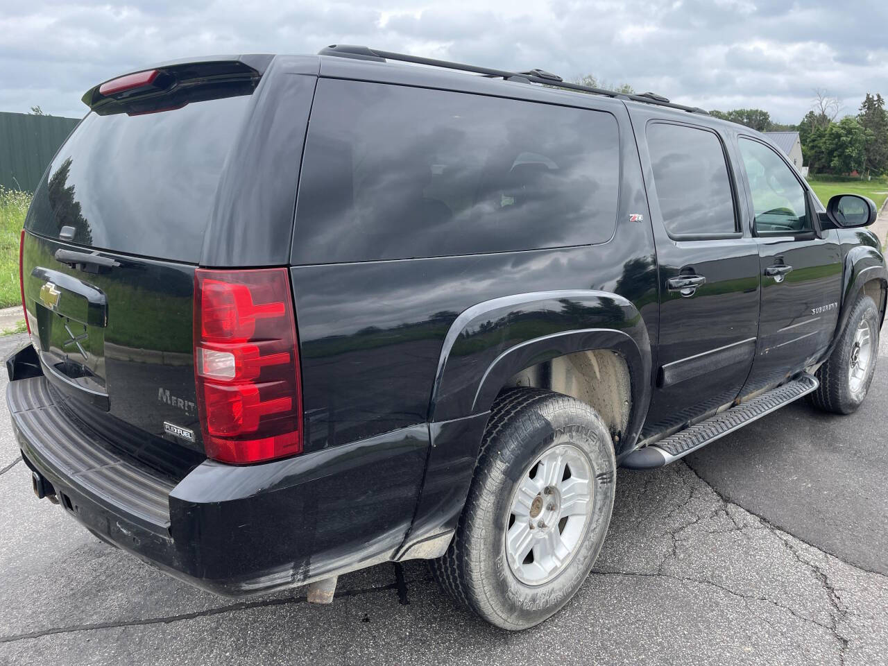 2009 Chevrolet Suburban for sale at Twin Cities Auctions in Elk River, MN