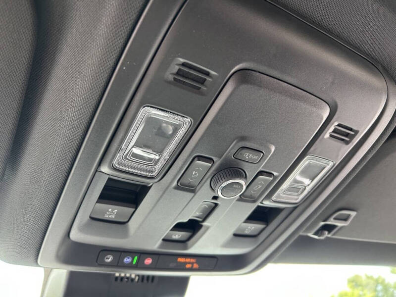 2025 GMC Yukon XL Elevation