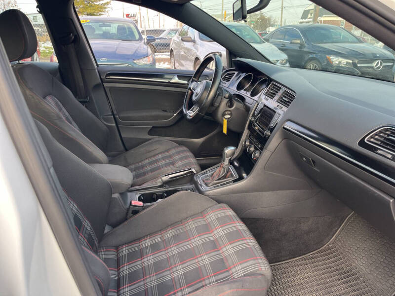 2015 Volkswagen Golf GTI S