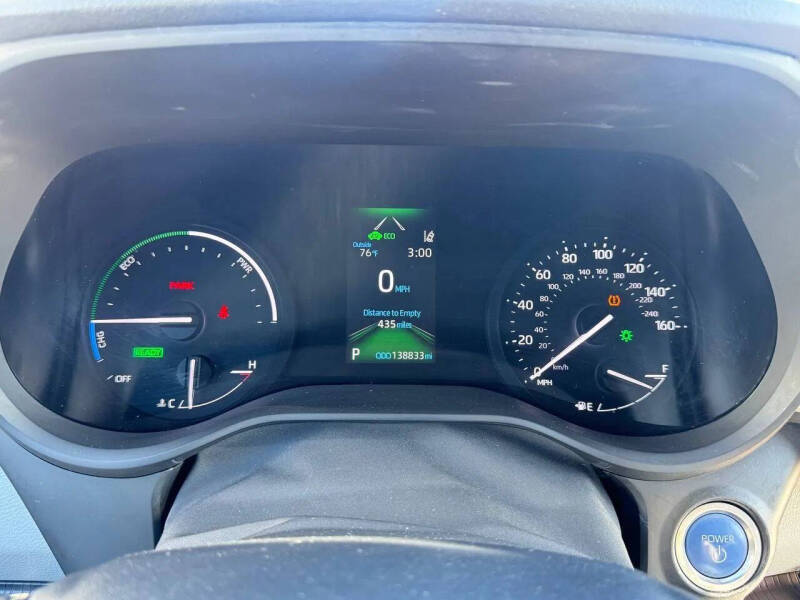 2022 Toyota Sienna LE 8-Passenger