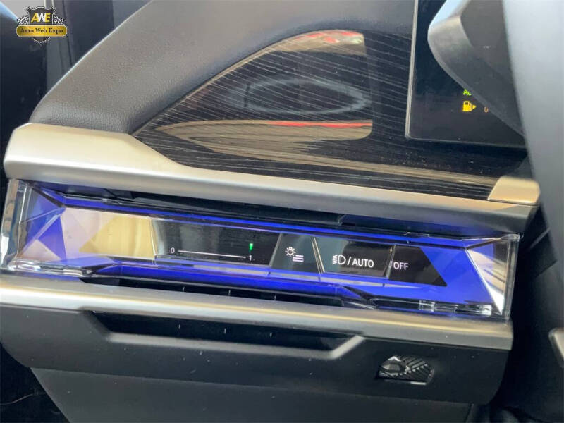 2023 BMW 7 Series 740i