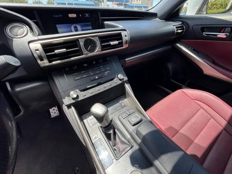 2015 Lexus IS 250