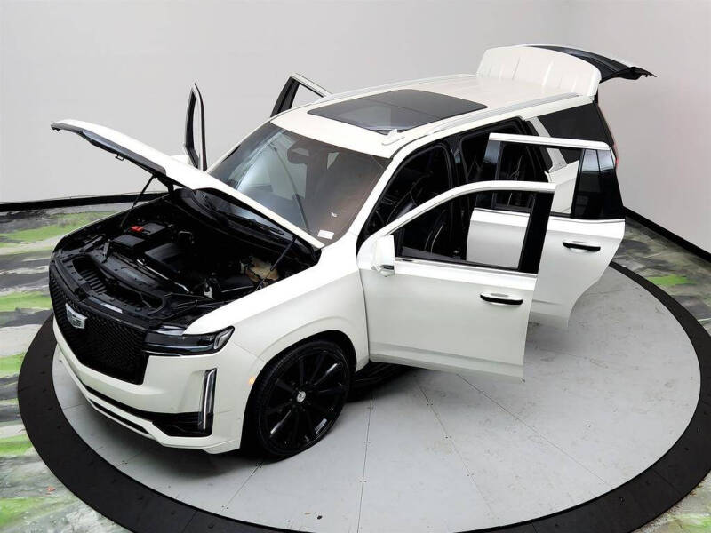 2022 Cadillac Escalade Premium Luxury