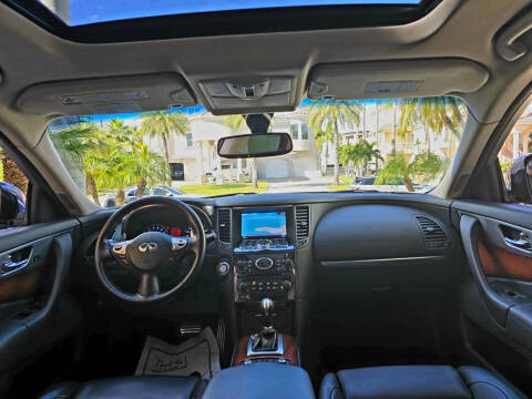 2011 Infiniti FX50