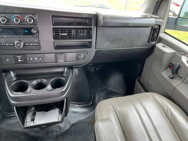 2023 Chevrolet Express 2500
