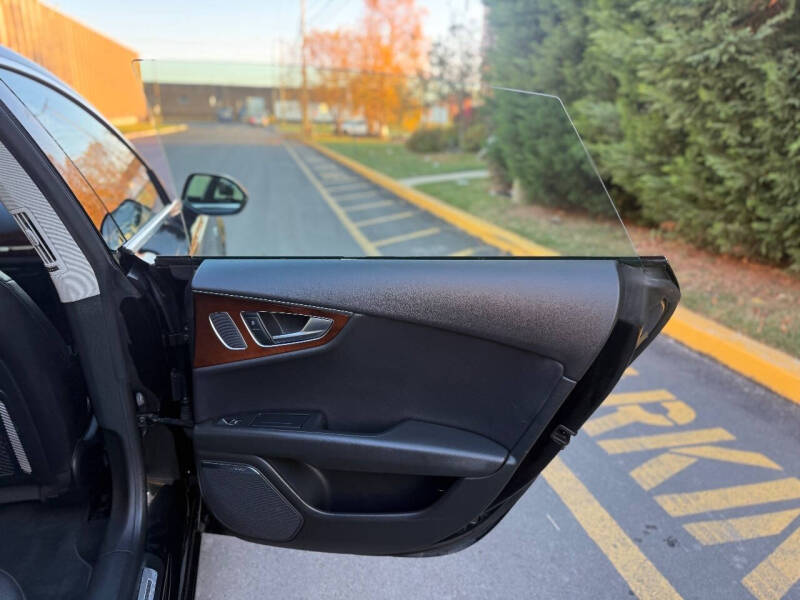 2012 Audi A7 3.0T quattro Premium Plus