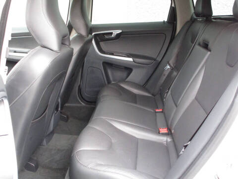 2016 Volvo XC60 T5 Drive-E Premier