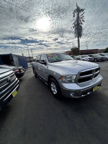 2014 RAM 1500 SLT