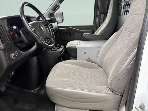 2021 Chevrolet Express 2500