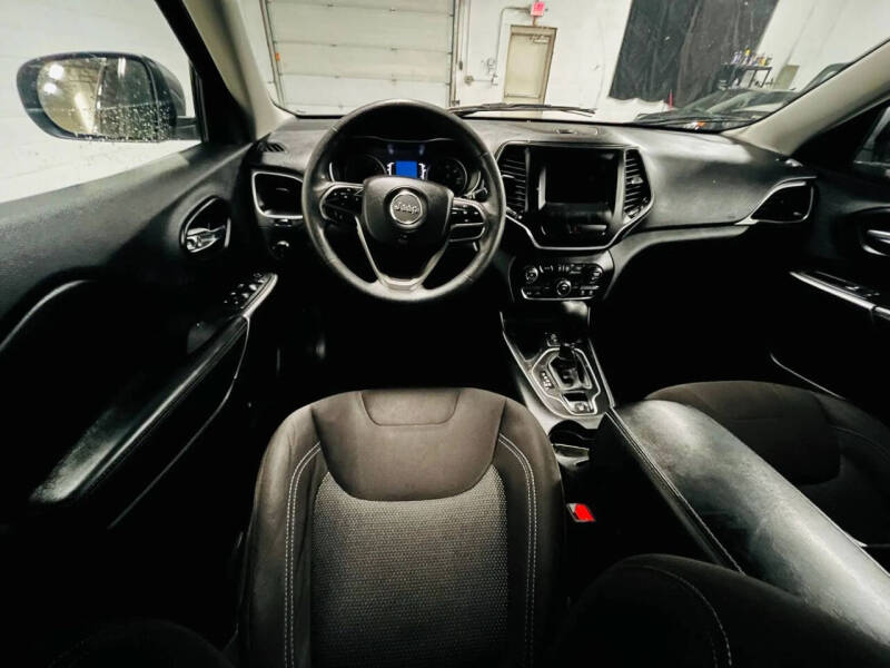 2019 Jeep Cherokee Latitude