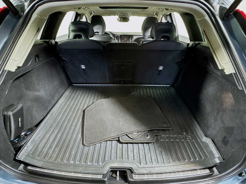 2023 Volvo XC60 B5 Core
