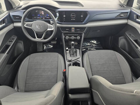 2024 Volkswagen Taos SE 4Motion
