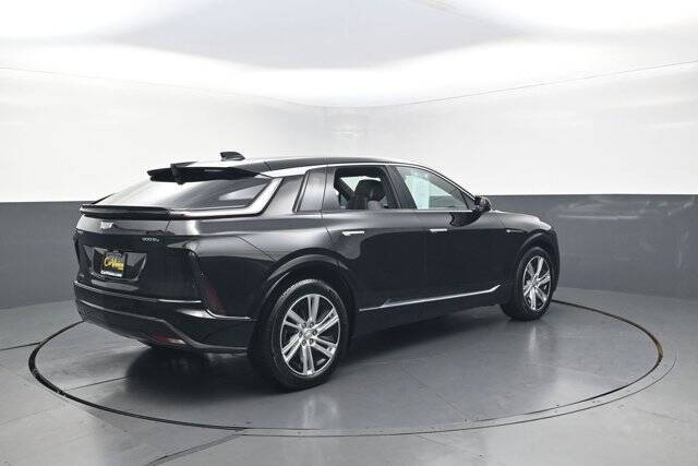2024 Cadillac LYRIQ Tech