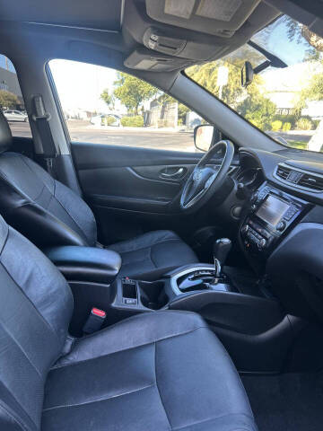 2015 Nissan Rogue SL