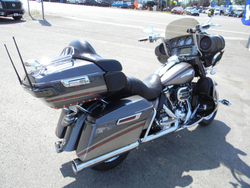 2016 Harley-Davidson CVO Ultra Limited