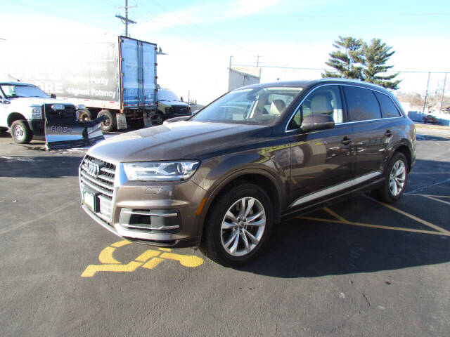 2018 Audi Q7 for sale at Car Smart Of St. Cloud in Saint Cloud, MN