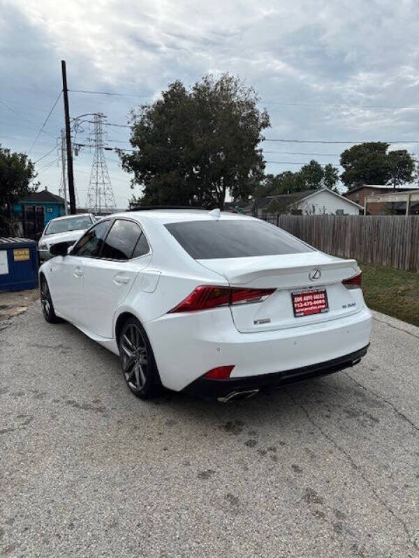 2018 Lexus IS 300