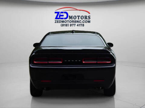 2018 Dodge Challenger SXT Plus