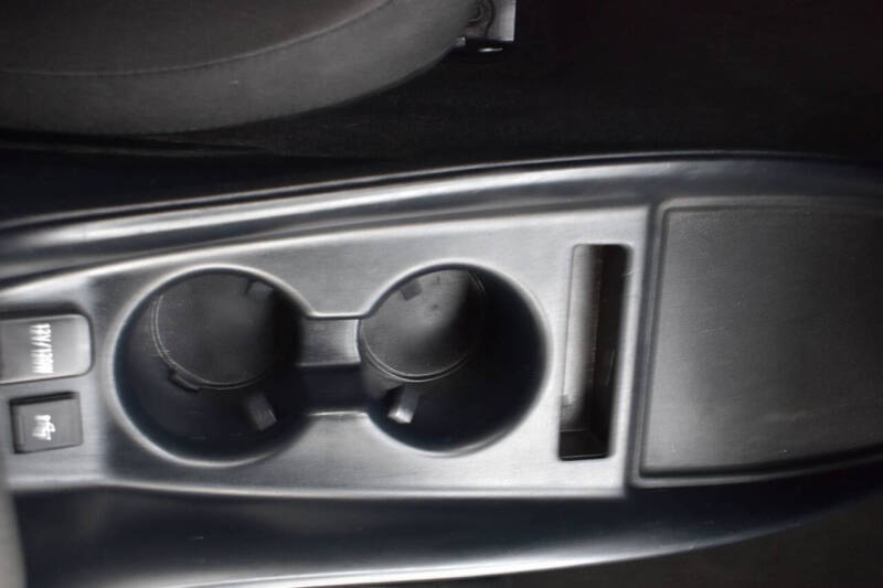 2022 Toyota Prius LE