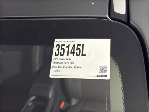 2025 Nissan Kicks SR