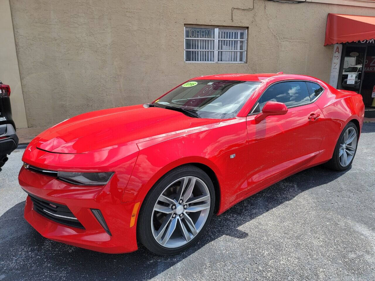 2016 CHEVROLET Camaro Coupe - $21,999
