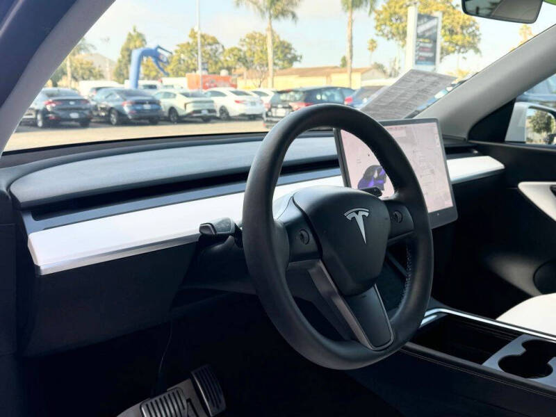 2022 Tesla Model Y Long Range