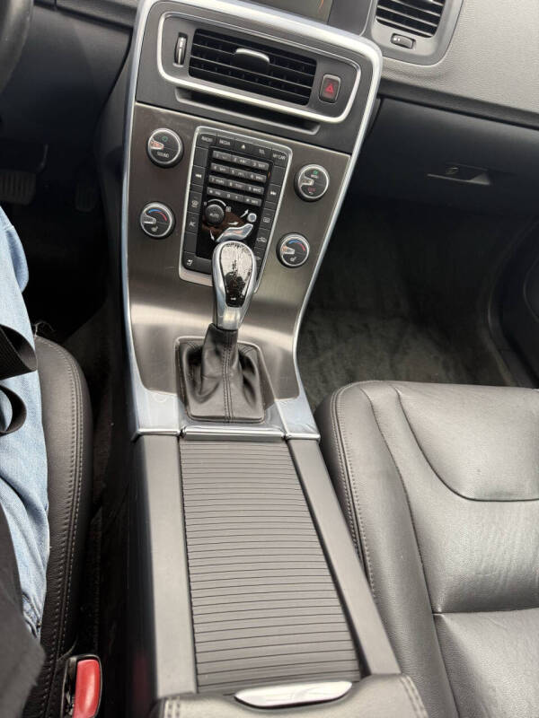 2015 Volvo S60 T5 Drive-E Premier