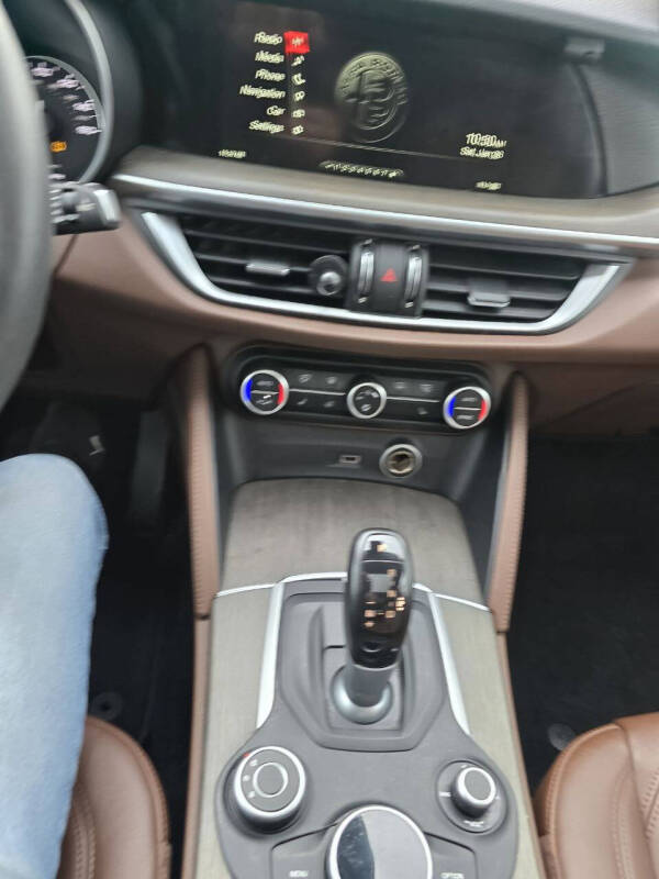 2018 Alfa Romeo Stelvio Ti