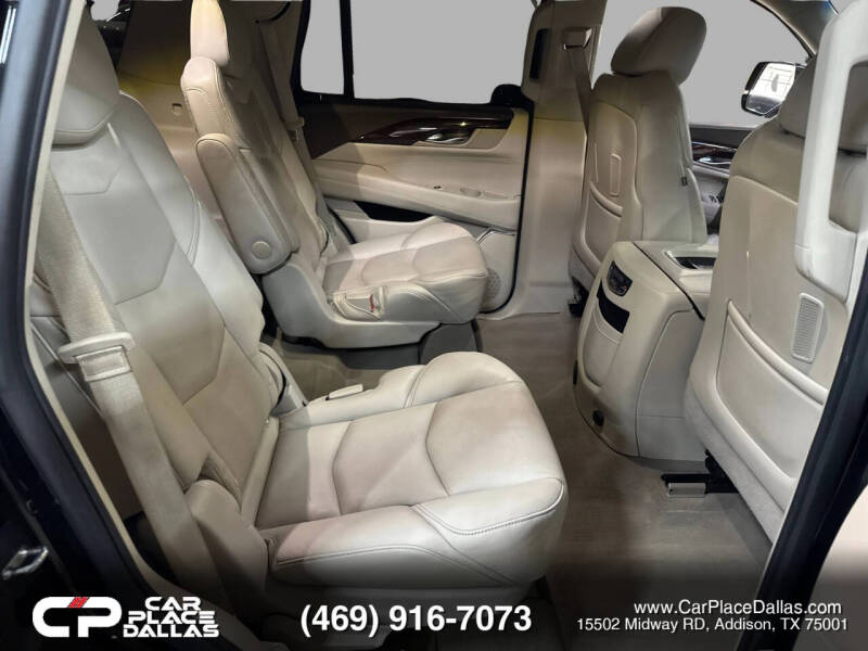 2016 Cadillac Escalade Luxury Collection