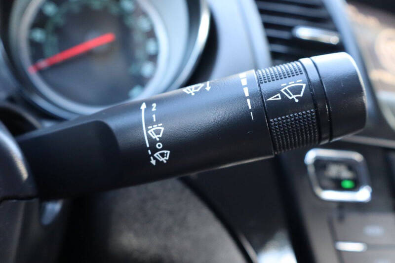 2012 Buick Regal Premium 1