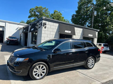 2018 Lincoln MKT Premiere