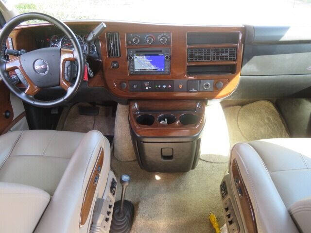 2017 GMC Savana 2500