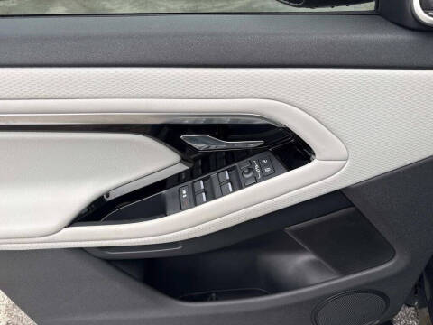 2023 Land Rover Range Rover Evoque P250 S