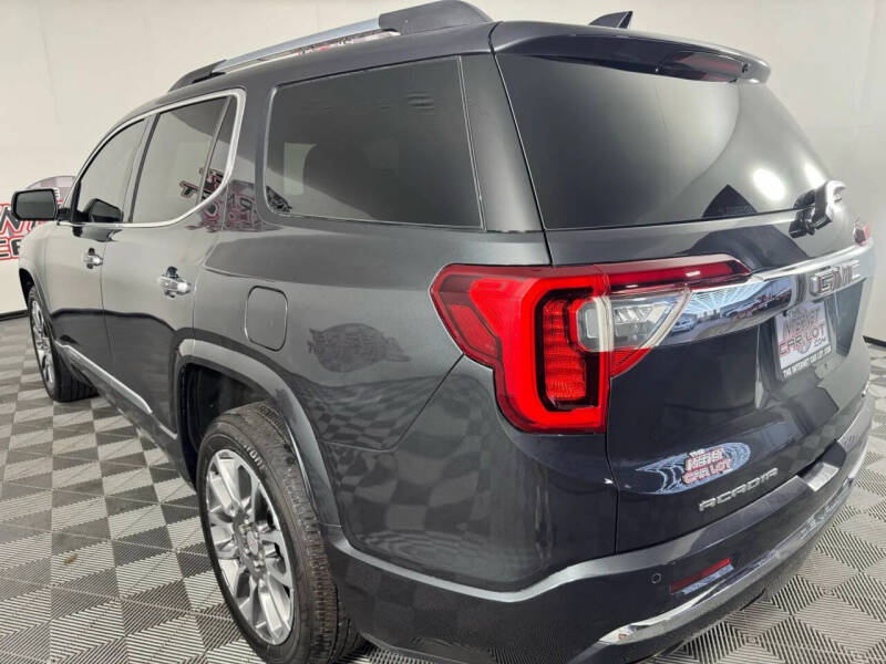 2022 GMC Acadia Denali