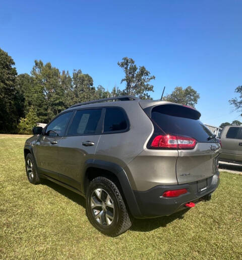 2018 Jeep Cherokee for sale at Redfield Auto Sales, Inc. in Redfield, AR