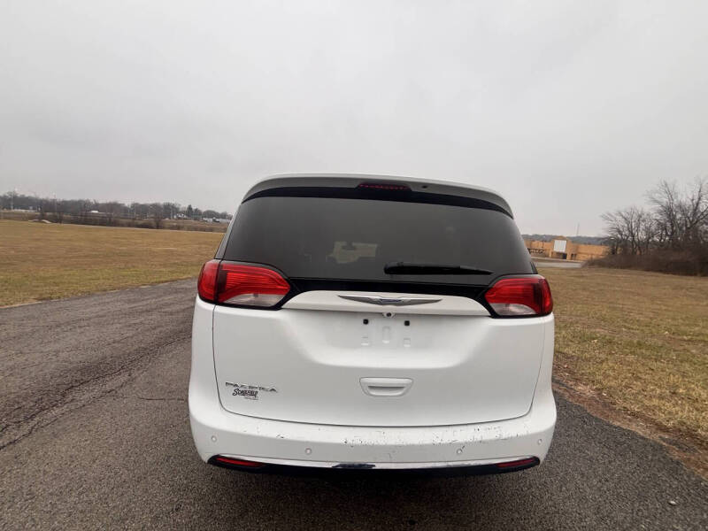 2018 Chrysler Pacifica Touring L