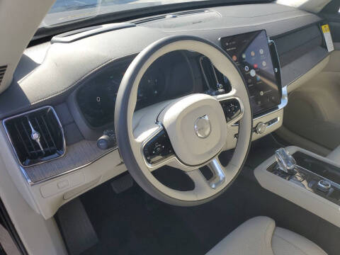 2025 Volvo XC90 B6 Ultra Bright Theme 6P