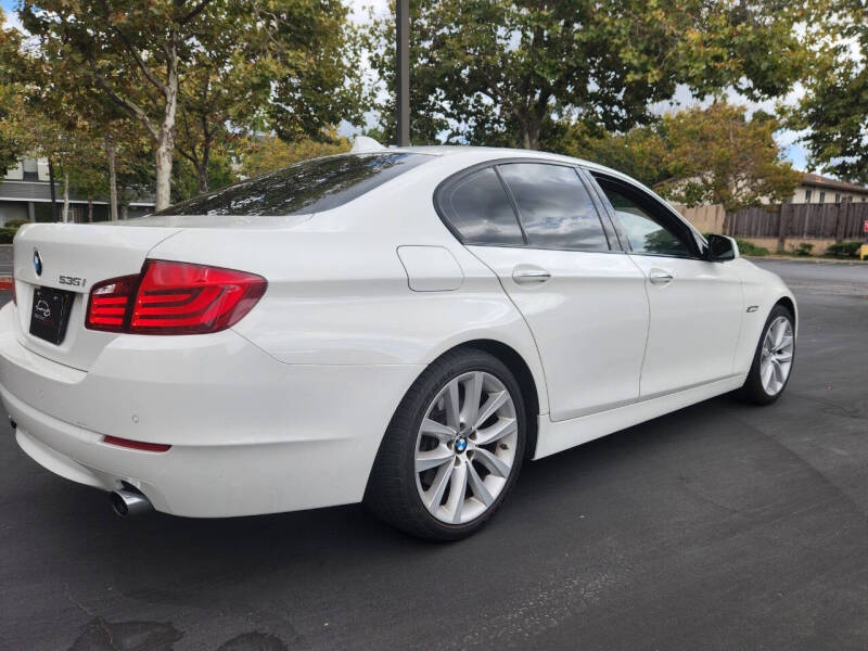 2011 BMW 5 Series 535i