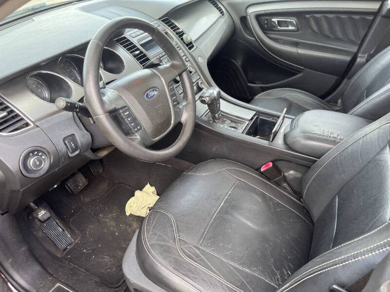 2011 Ford Taurus SEL