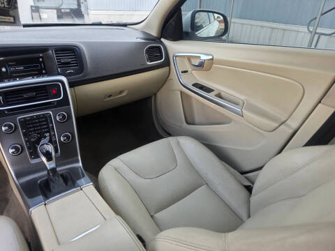 2015 Volvo S60 T5 Drive-E Premier Plus
