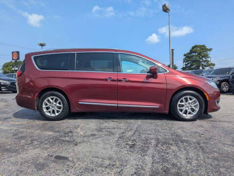 2020 Chrysler Pacifica Touring L