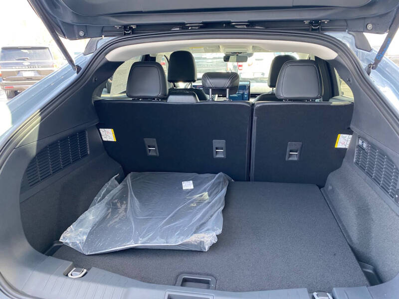 2024 Ford Mustang Mach-E Select