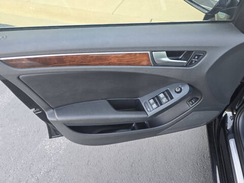 2010 Audi A4 2.0T quattro Premium Plus