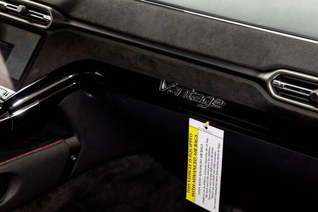 2025 Aston Martin Vantage