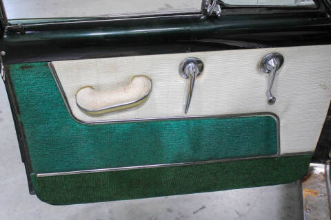 1953 Kaiser Manhattan