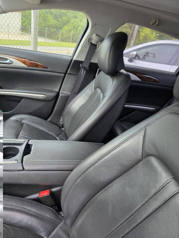 2013 Lincoln MKZ