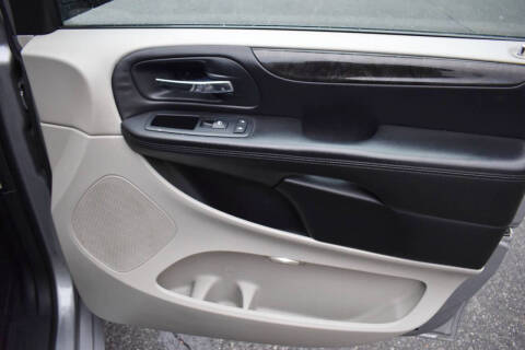 2013 Dodge Grand Caravan SE